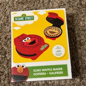 ELMO FACE WAFFLE MAKER